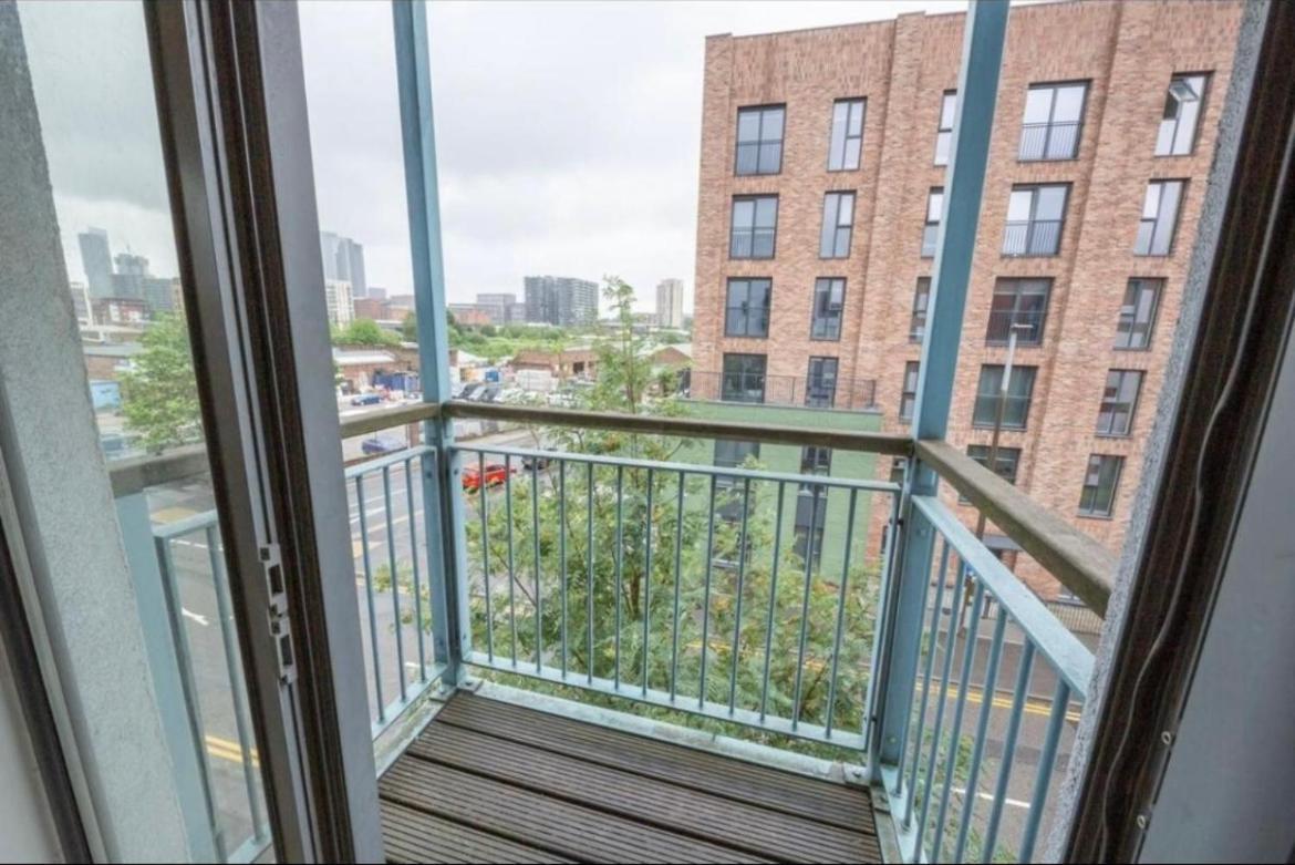 Novanest Salford Apartment Манчестър Екстериор снимка